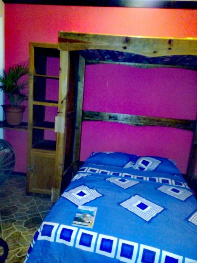 Auberge de jeunesse The Venue - Utila Extérieur photo